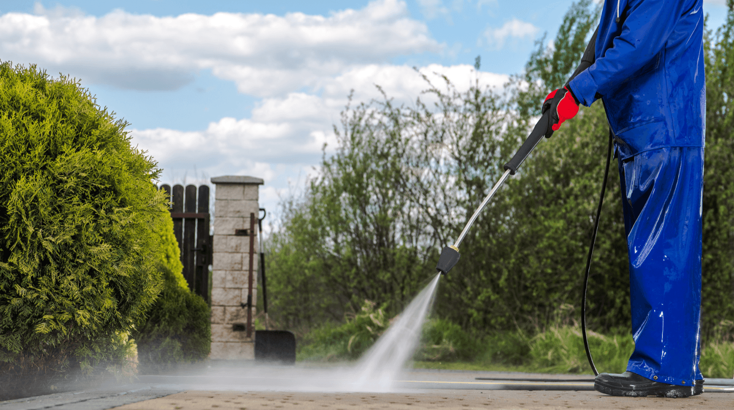 Pressure washing technician